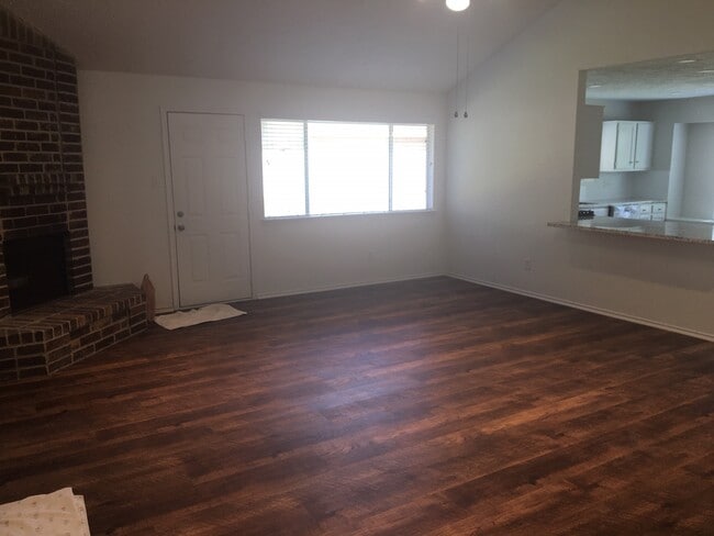 Photo - 2618 Olster Dr