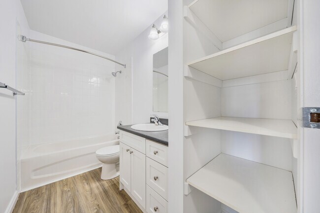 Photo - Windermere Village Apartments Unit 2Bedroom