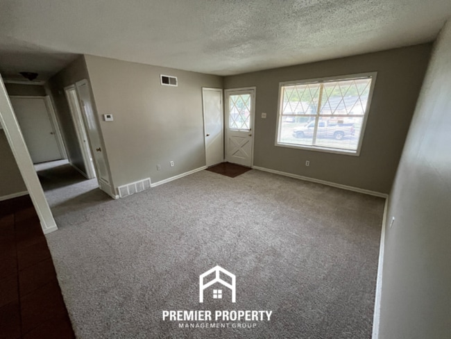 Photo - 3199 Maple Hill Dr