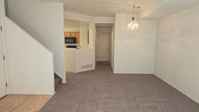 Photo - 3263 Apogee View