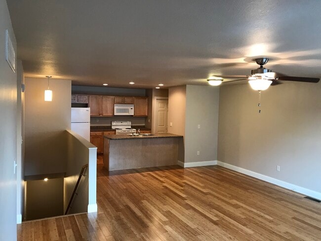 Planta abierta - 107 Scenic Drive