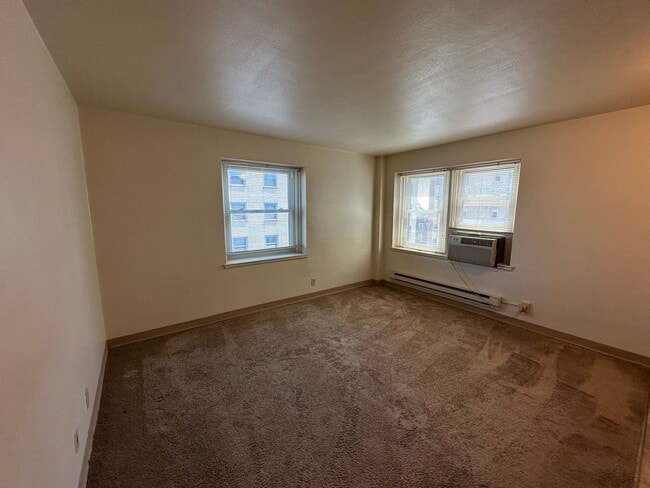 Photo - 1029 E Knapp St