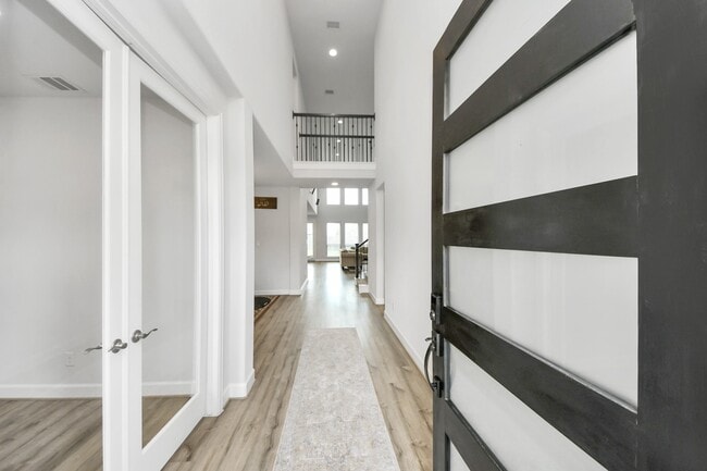 Photo - 2035 Taylor Marie Trl