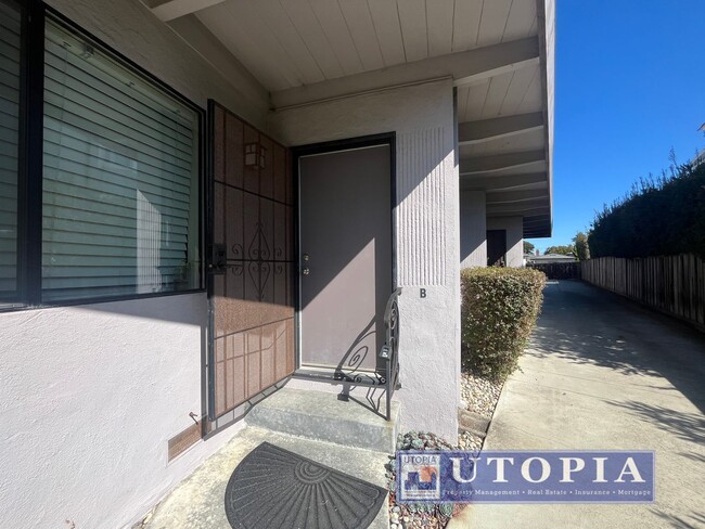 Building Photo - 416 Ocean View Ave Unit B