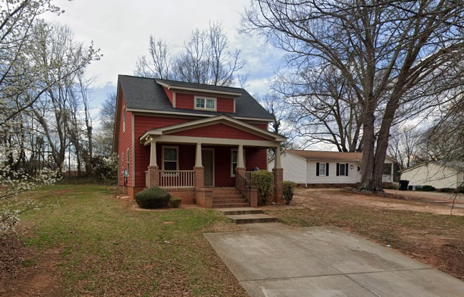 Building Photo - Beautiful Three Bedroom, Two Bathroom Single Family Home in Anderson, SC
