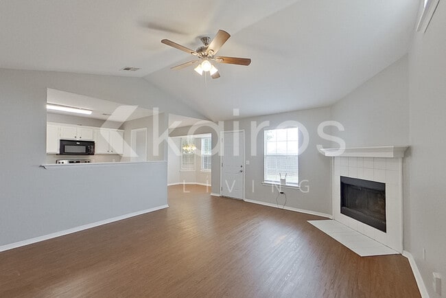 Photo - 1005 Pinecrest St