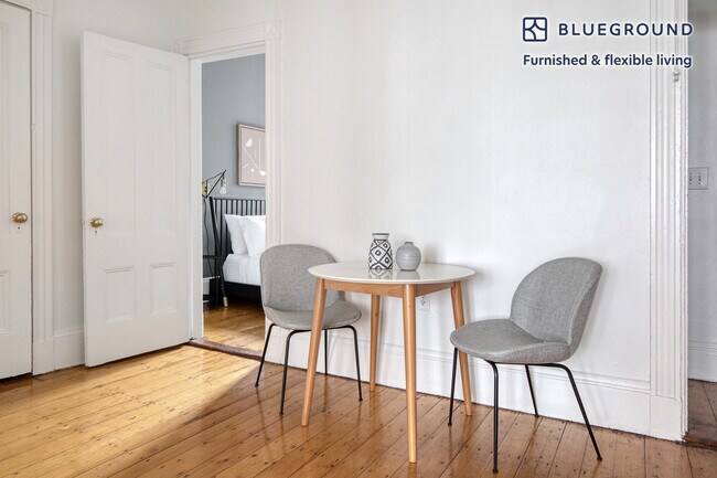 Photo - 14 Un Pk St Unit FL2-ID460