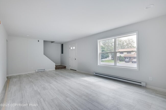 Photo - 458 Country Pl Dr