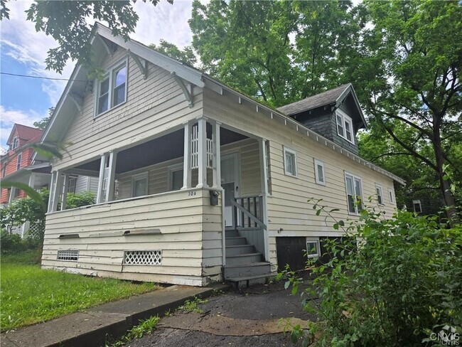 Building Photo - 306 Hillview Ave Rental