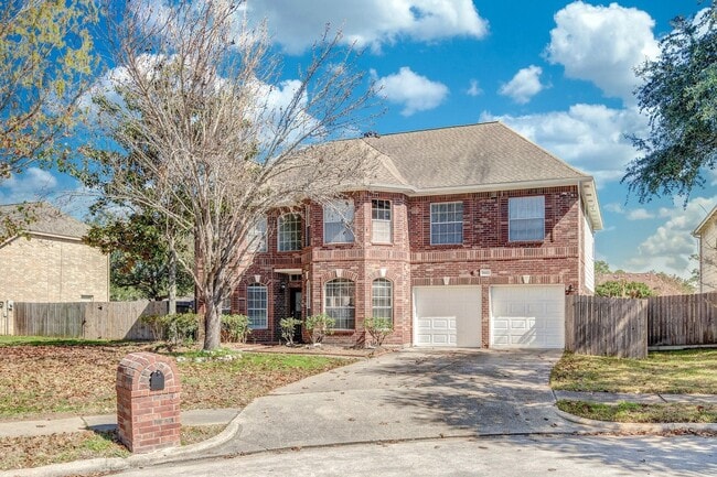 Building Photo - 15422 Downford Dr