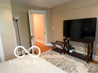Photo - 2405-2407 S Meridian St
