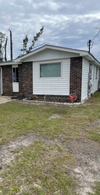 Photo - 1622 E 9th Ct House