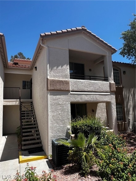 Photo - 1830 N Buffalo Dr Unit 2102