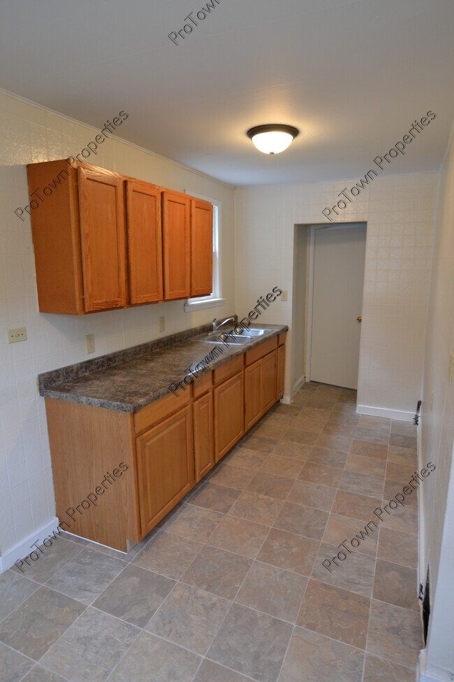 Photo - 518 Elmwood Ave