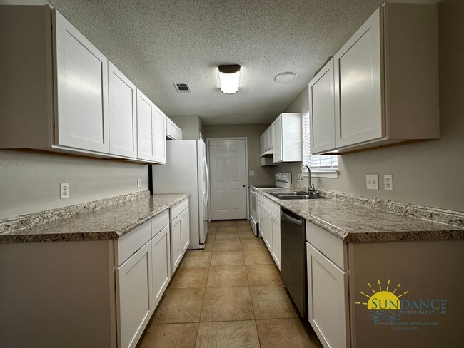 Photo - Beautiful 3 Bedroom Home in Fort Walton Beach!