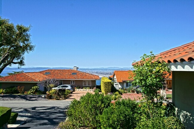 Photo - FULLY FURNISHED, CHARMING & AIRY, 4BR2BA MONTEMALAGA HILLTOP HOME W/ “QUEENS NECKLACE” VIEWS, 2-C...