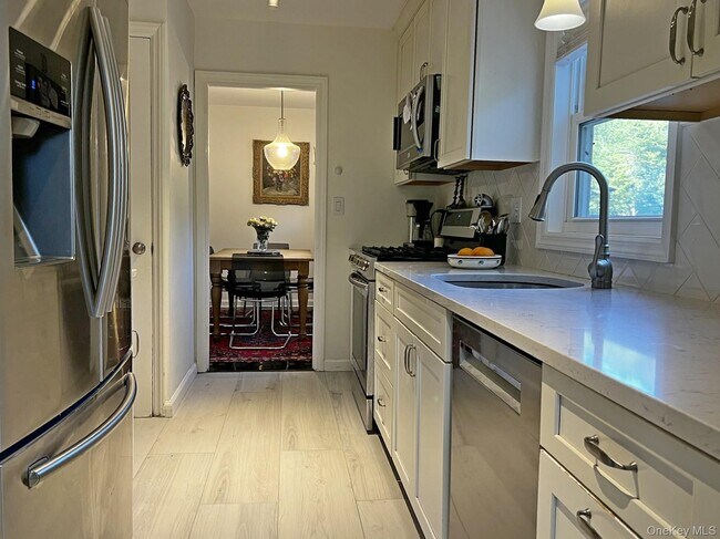 Photo - 234 Ferdon Ave Casa