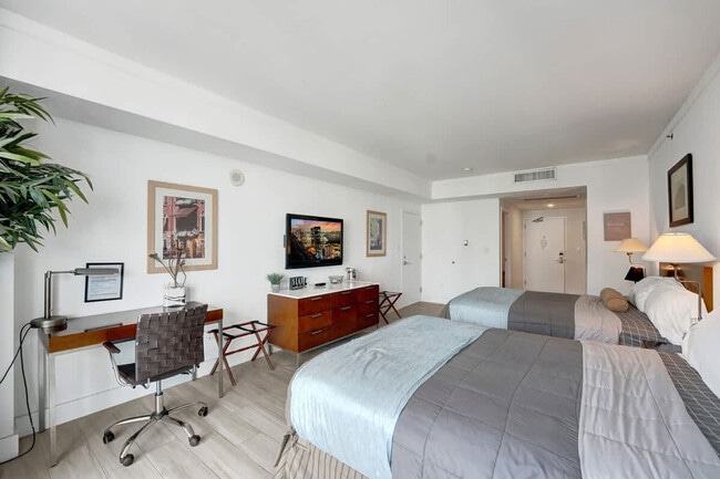 Photo - 2889 McFarlane Rd Unidad SI FL10-ID1503959P