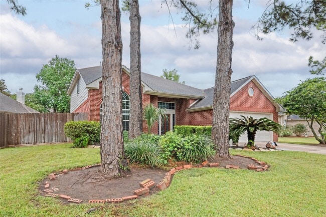 Photo - 18502 Eden Trails Ln