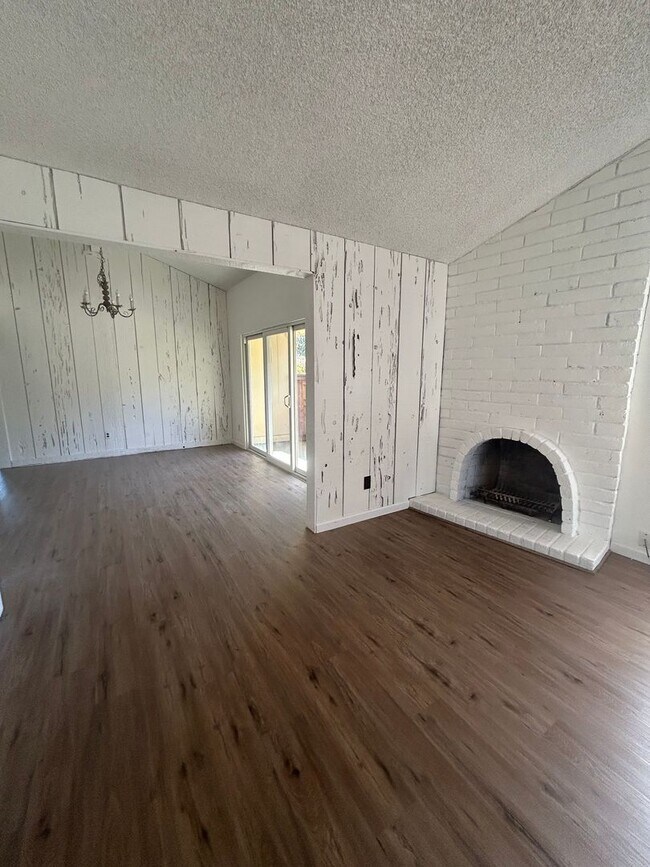 Photo - 4900 Summerwood Cir Unit 4900