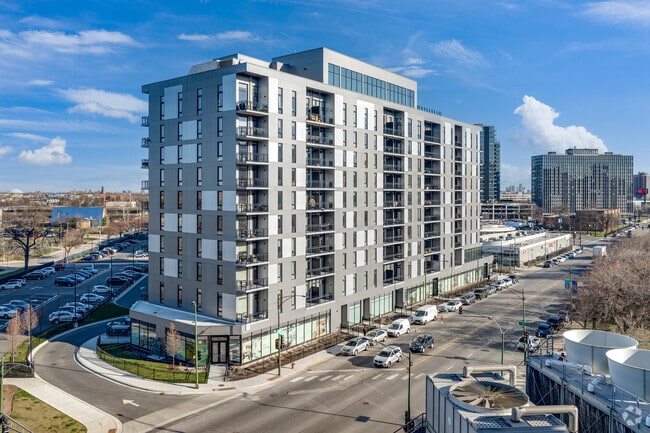 2050 W Ogden Ave