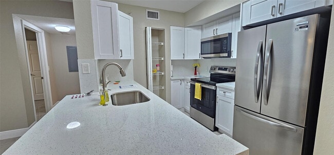 Photo - 6768 Heritage Grande Unit 204