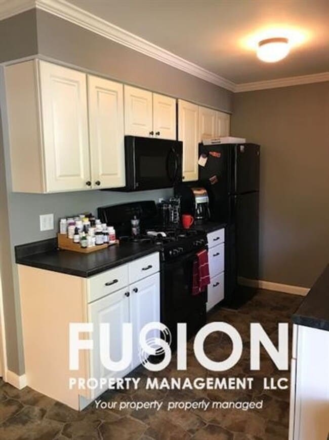 Photo - Spacious 3-Bedroom Home with POOL, Garage & Fenced Yard – New North End