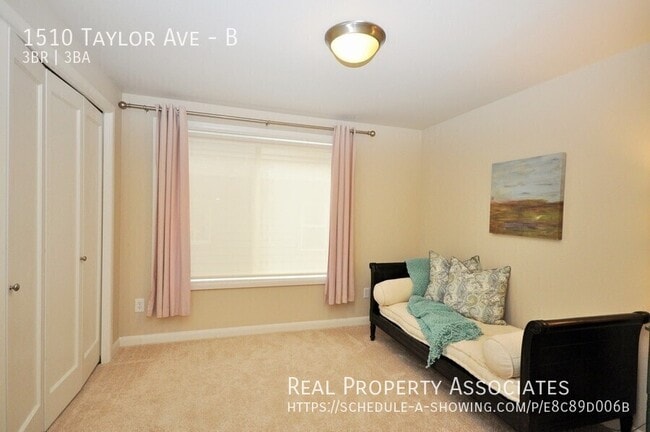 Photo - 1510 Taylor Ave N