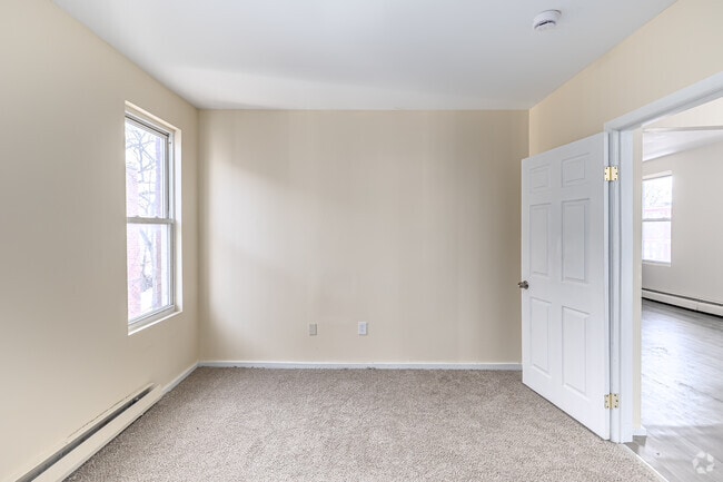 3BR, 1BA - Bedroom