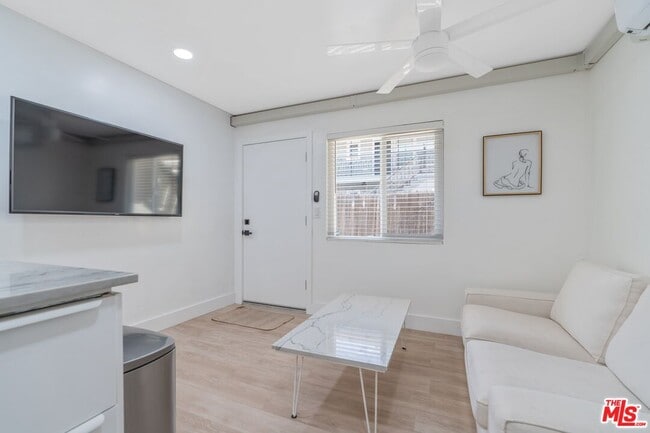 Photo - 1525 2nd St Unidad 5