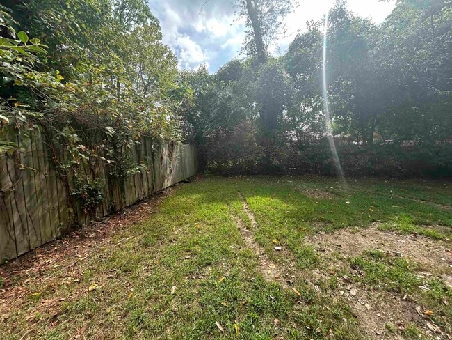 Photo - 2603 Snowden Ave