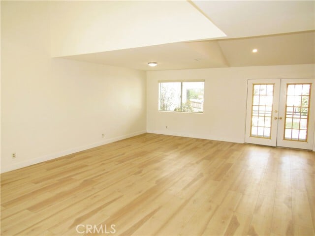 Photo - 1099 W Ontario Ave