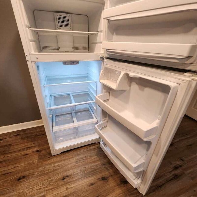 Photo - 403 Virginia St