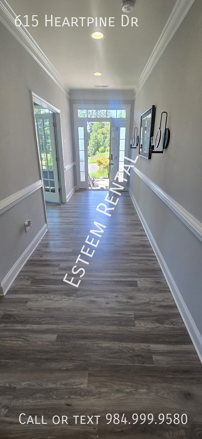 Photo - 615 Heartpine Dr
