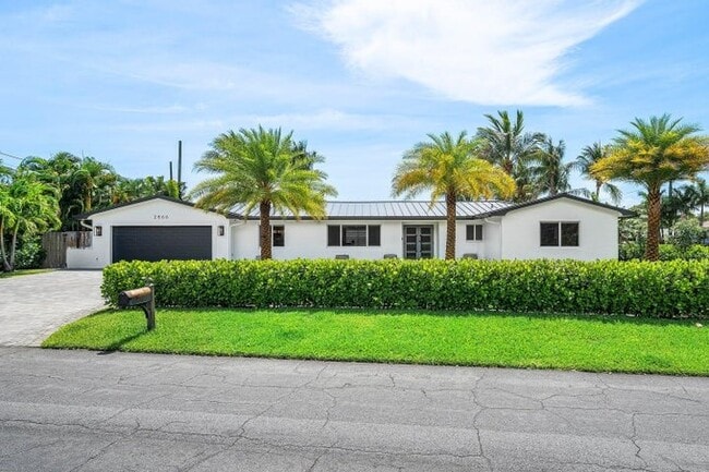 Photo - 2866 SW 8th St