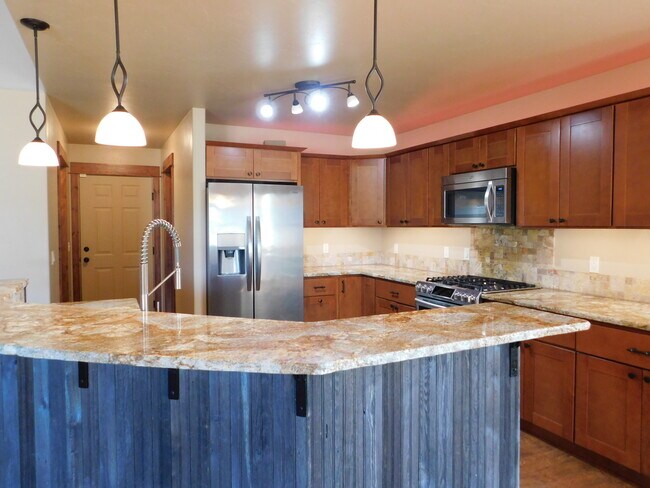 Photo - 117 Whispering Meadows Trail