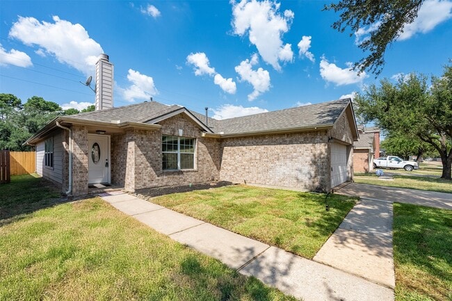 Photo - 15823 Kings Cypress Ln