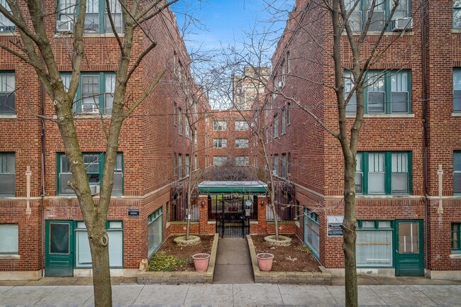 Photo - 626 W Arlington Pl Unit 638-50