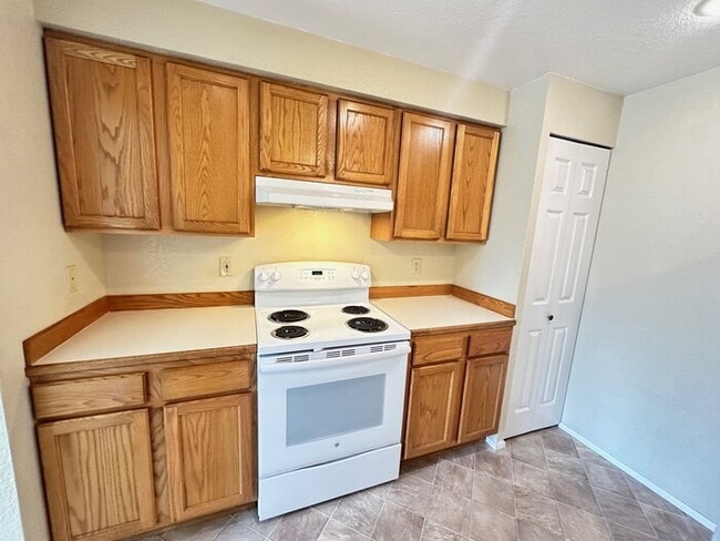 Photo - 1120 W Wakefield St