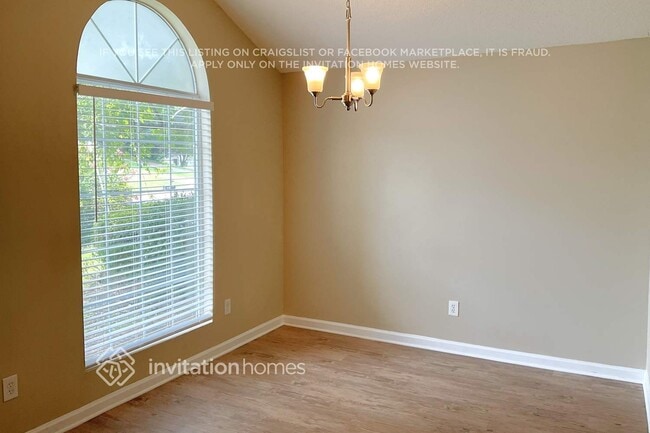 Photo - 1830 Killarney Dr SW