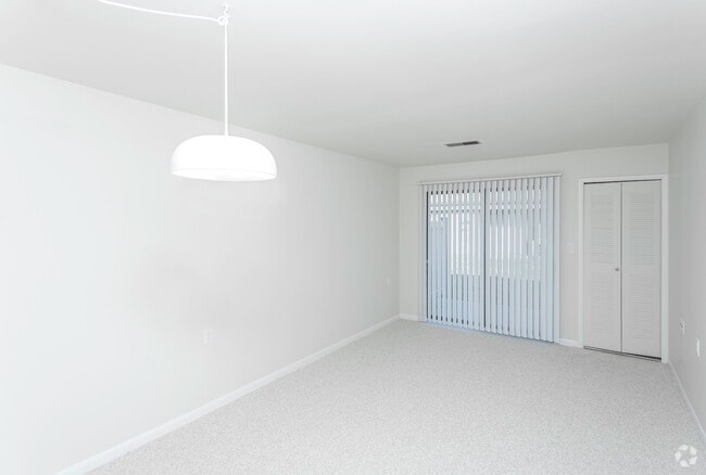 1HAB, 1BA - 700 ft² - Tapiola Village Senior Apartments