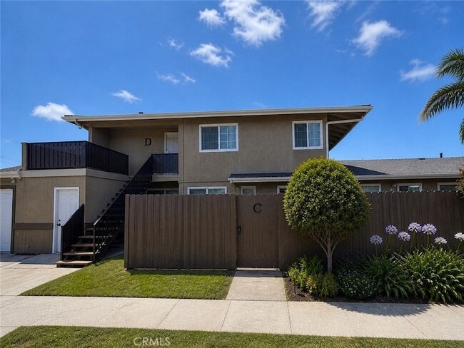 Photo - 17102 Emerald Ln Unit D