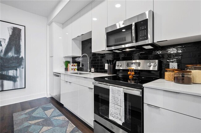 1777 Peachtree St NE Unidad 909