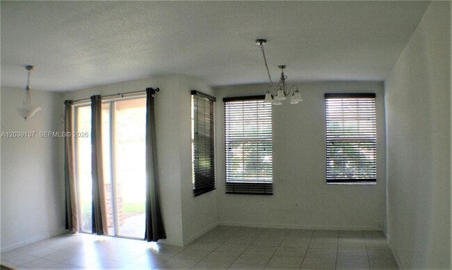 Photo - 202 Las Brisas Cir