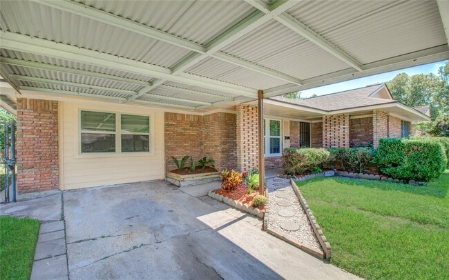 Photo - 10226 Envoy St