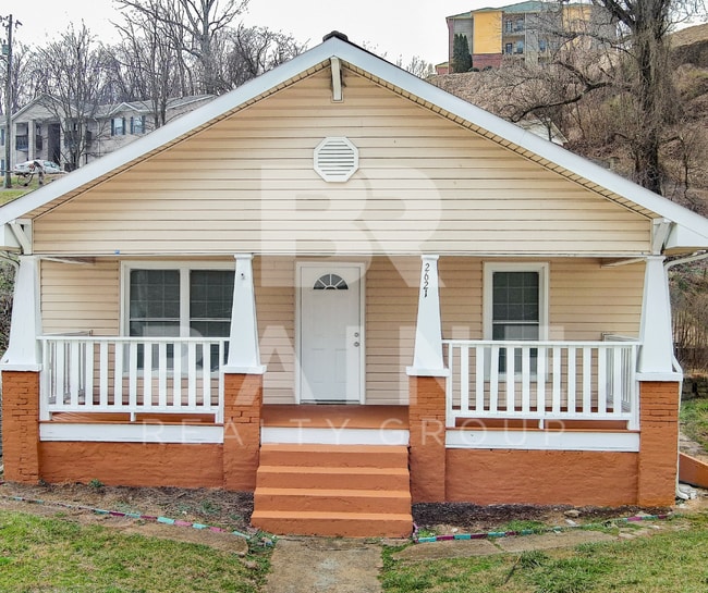 Photo - 2621 Sevier Ave