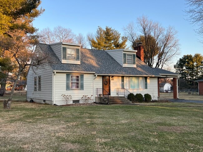 Photo - 7933 Old Seventh St