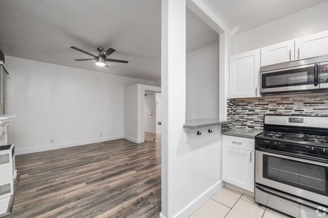 Photo - 307 N Rampart Blvd