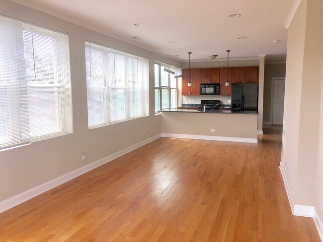 Photo - 4300 N Kedzie Ave Unidad 402