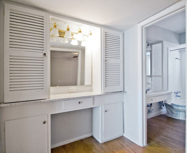 Photo - 1000 Heights Blvd Unit 5